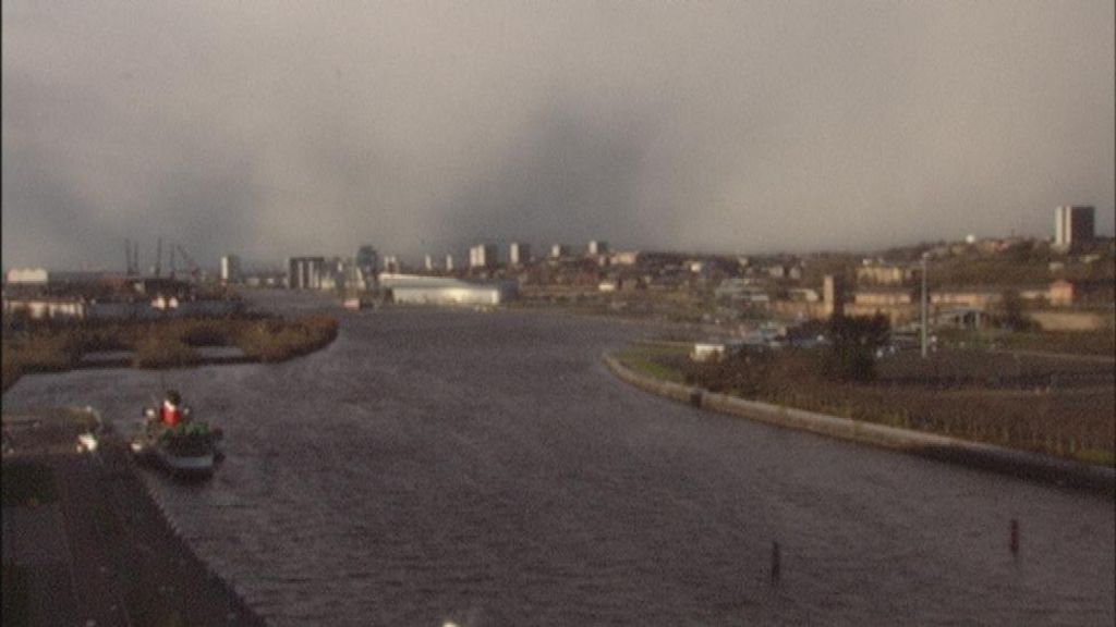 Time lapse footage shows storm in Glasgow BBC News