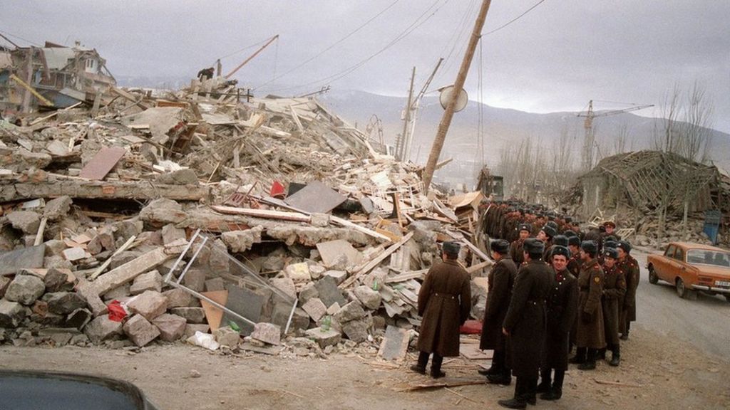 In pictures 25th anniversary of Armenian earthquake BBC News