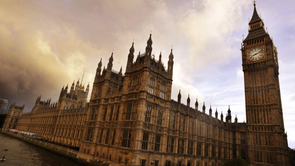 mps-pay-politicians-criticise-inappropriate-11-rise-bbc-news