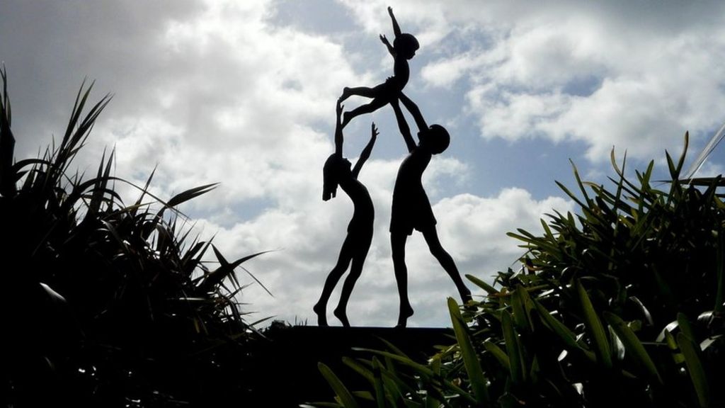 Your pictures Statues BBC News