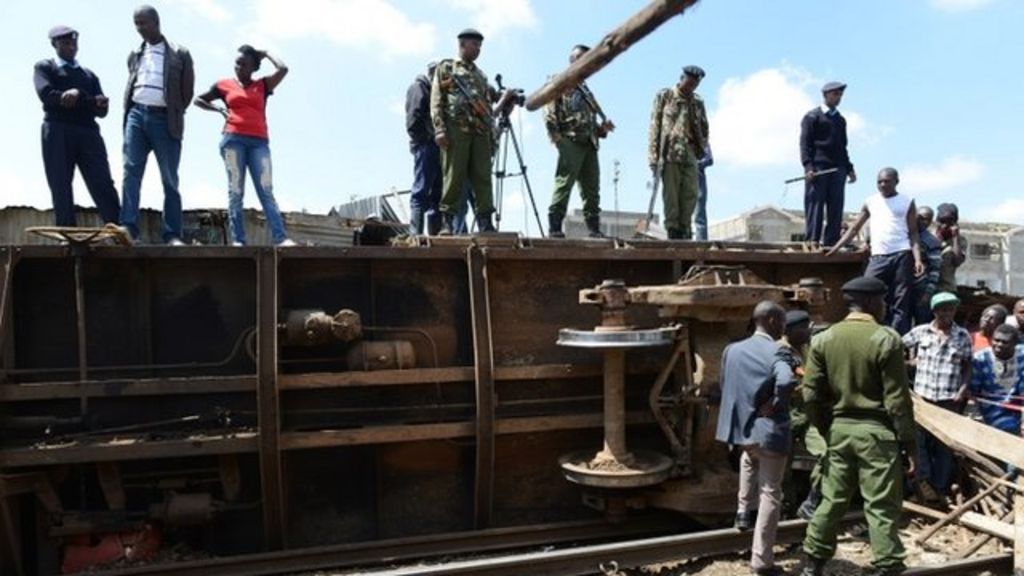 Kenya train crashes in Nairobi slum