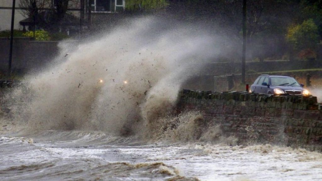 UK Storms: Warnings Bring Fresh Coastal Flood Fears - BBC News