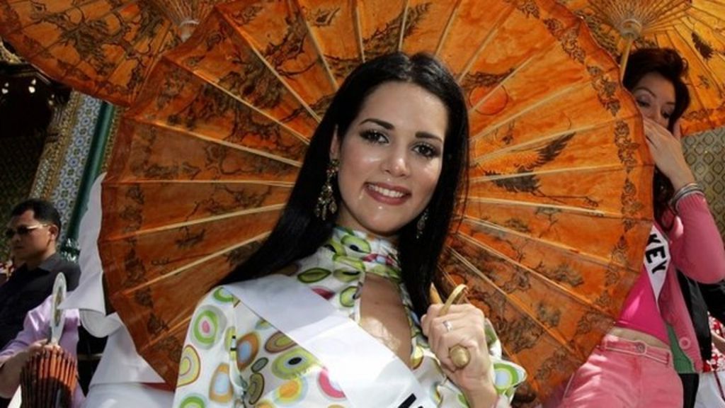 Venezuelan Ex Beauty Queen Monica Spear Murdered Bbc News 
