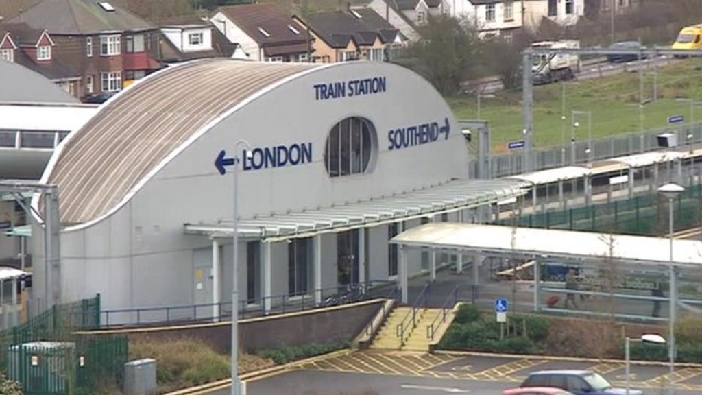 Southend Airport's new £10m extension unveiled - BBC News