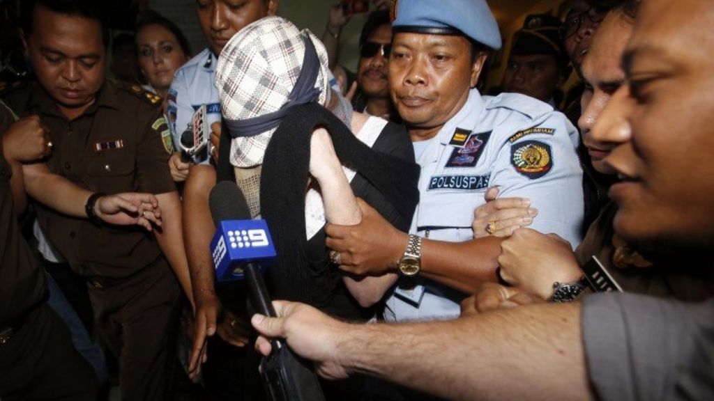 Schapelle Corby Australian Drug Trafficker Freed From Bali Jail Bbc News