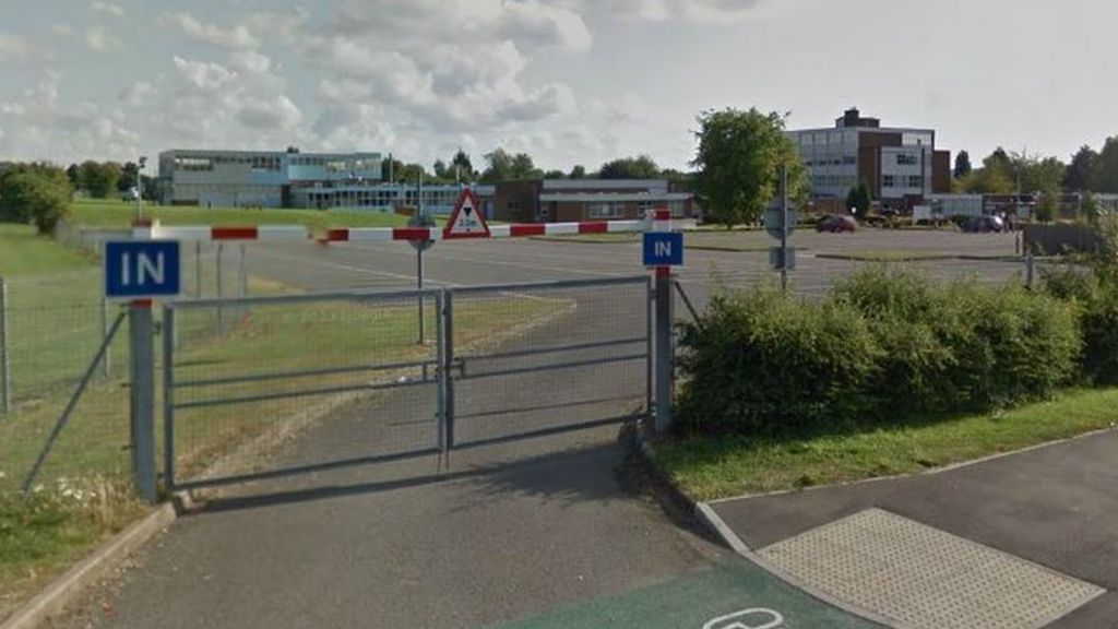 Barnfield College 'wrongly claimed' £1m of funding BBC News