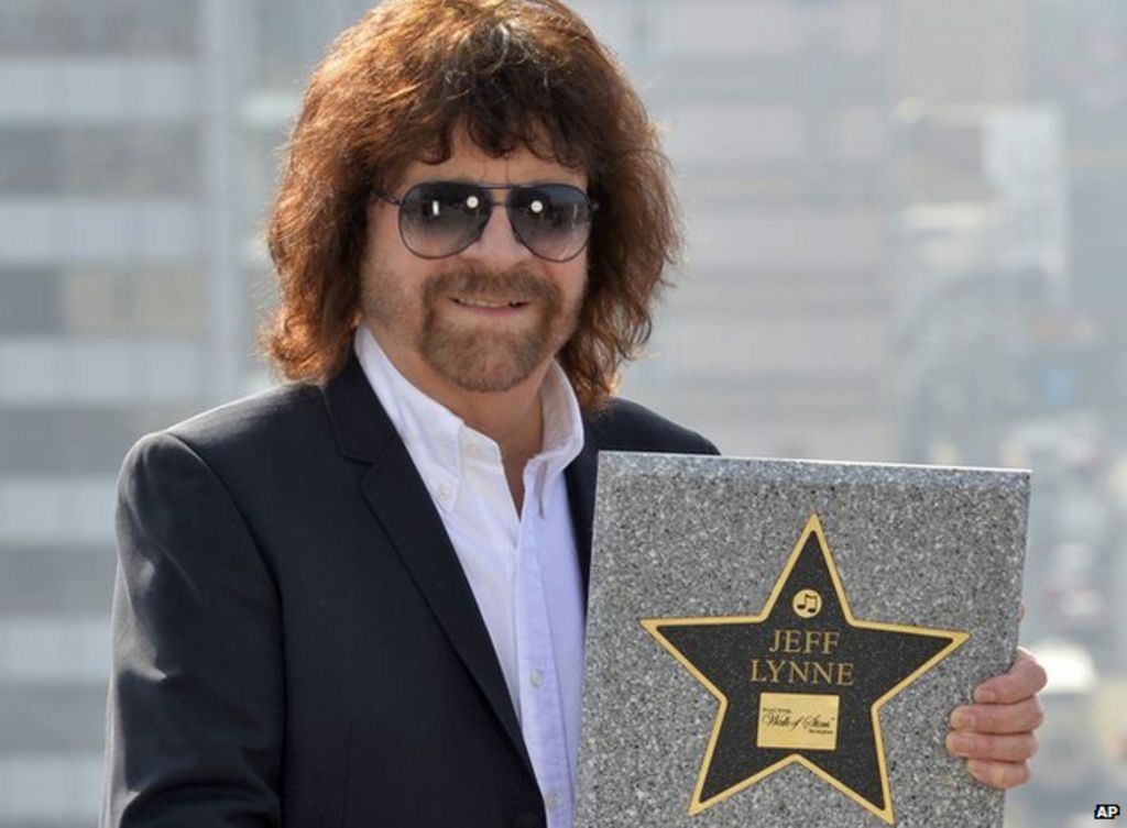 ELO's Jeff Lynne Returns To Birmingham For Star Honour - BBC News