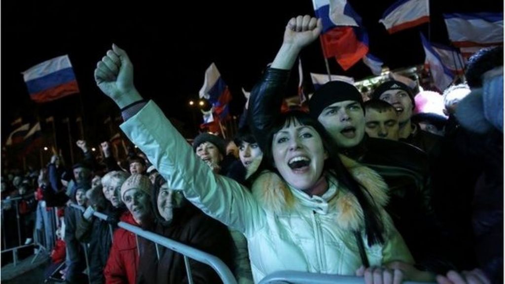 Crimea referendum Voters 'back Russia union' BBC News