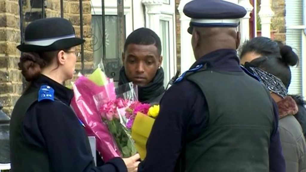 Teenage Girl Shot Dead In Hackney - BBC News