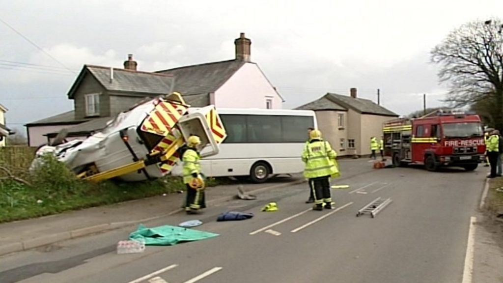 Holsworthy Beacon school bus crash witness appeal BBC News