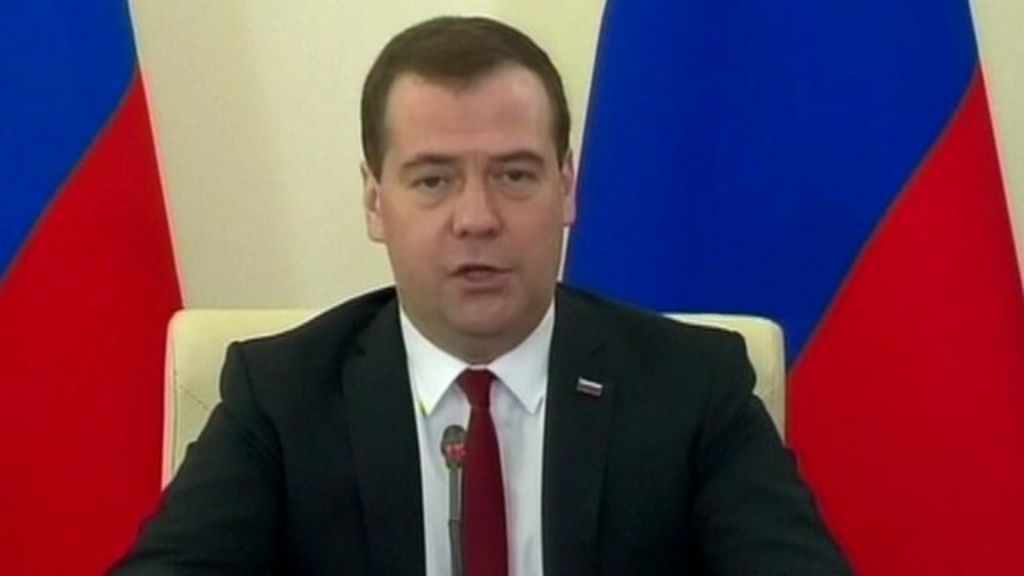 Ukraine Russian Pm Dmitry Medvedev In Crimea Visit Bbc News 0895