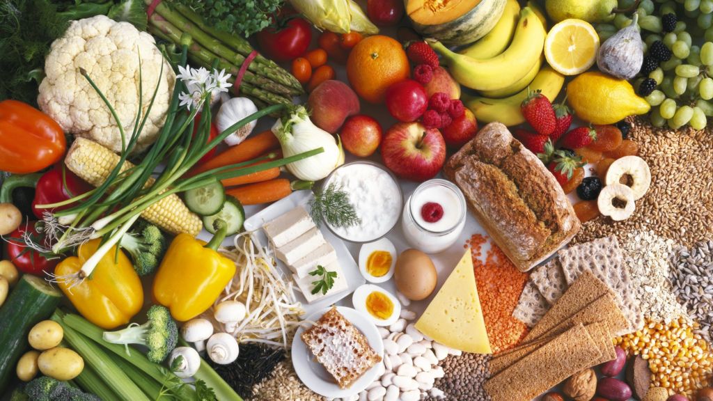 How much fruit and veg should we eat? - BBC News
