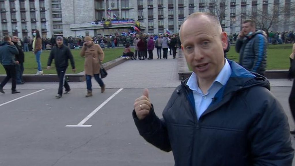 Ukraine Crisis Protesters Declare Donetsk Republic Bbc News