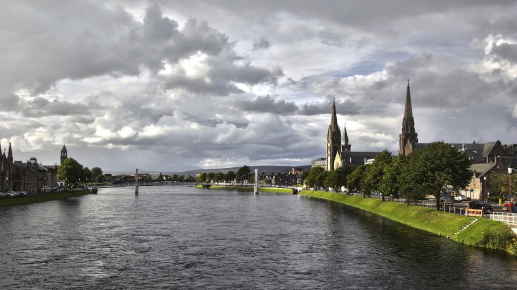 Inverness 'happiest place in Scotland' - BBC News