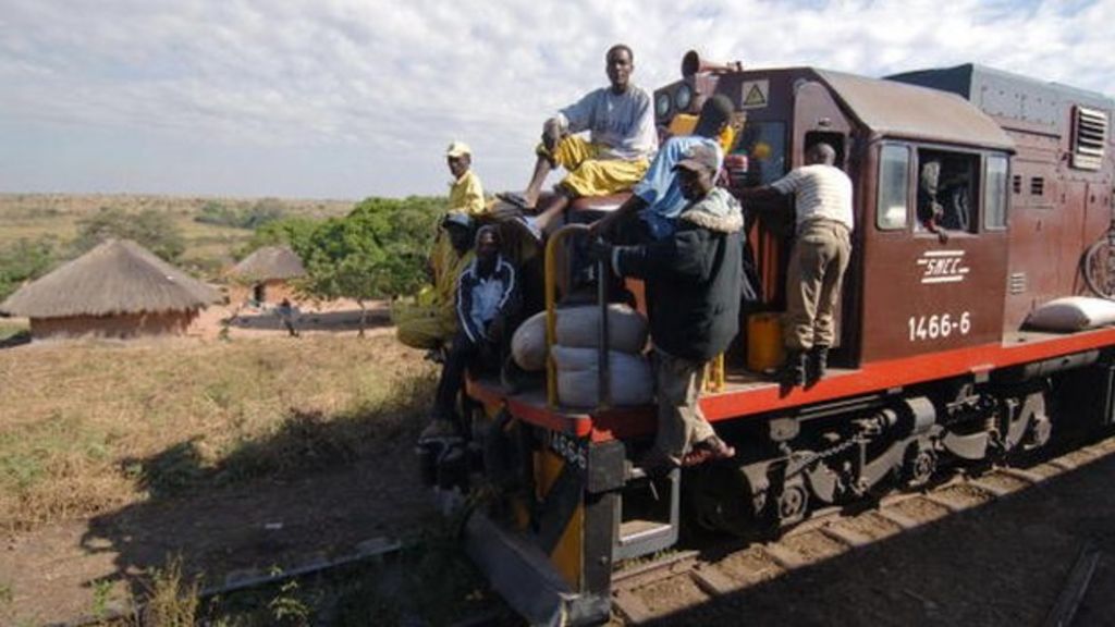 DR Congo train in deadly Katanga derailment - BBC News