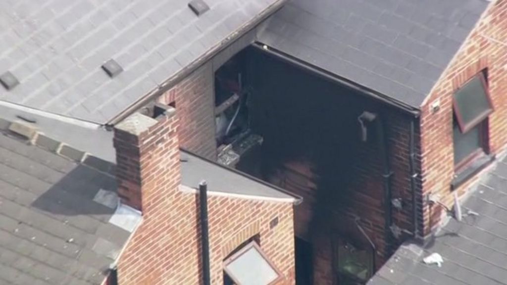 Sheffield fire deaths Three generations of a family killed BBC News