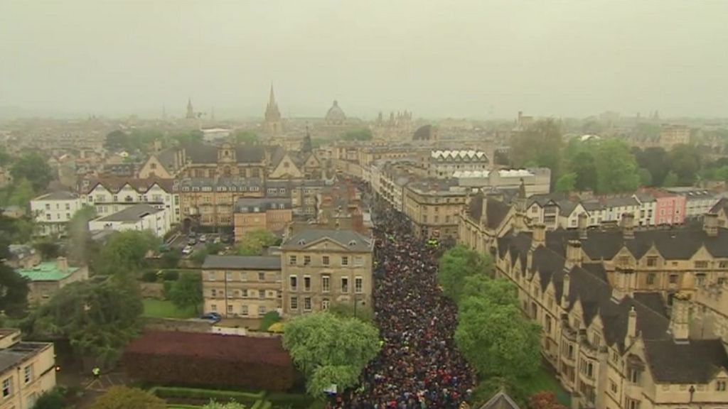 Oxford May Day Thousands gather at Magdalen Bridge BBC News