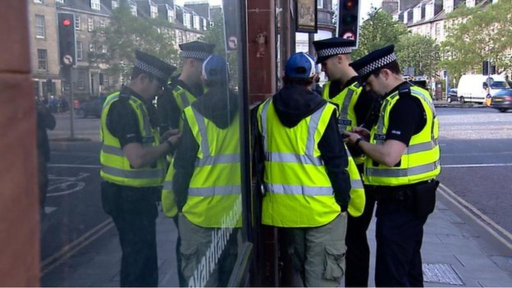 Police In Violent Crime Crackdown In Edinburgh Bbc News 9072