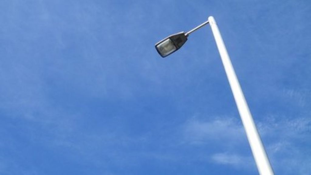 Kent street lights 'should go back on' BBC News