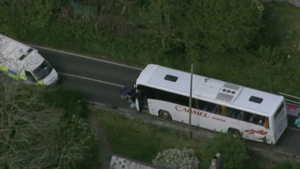 Cornwall coach crash Two people dead and 48 injured BBC News