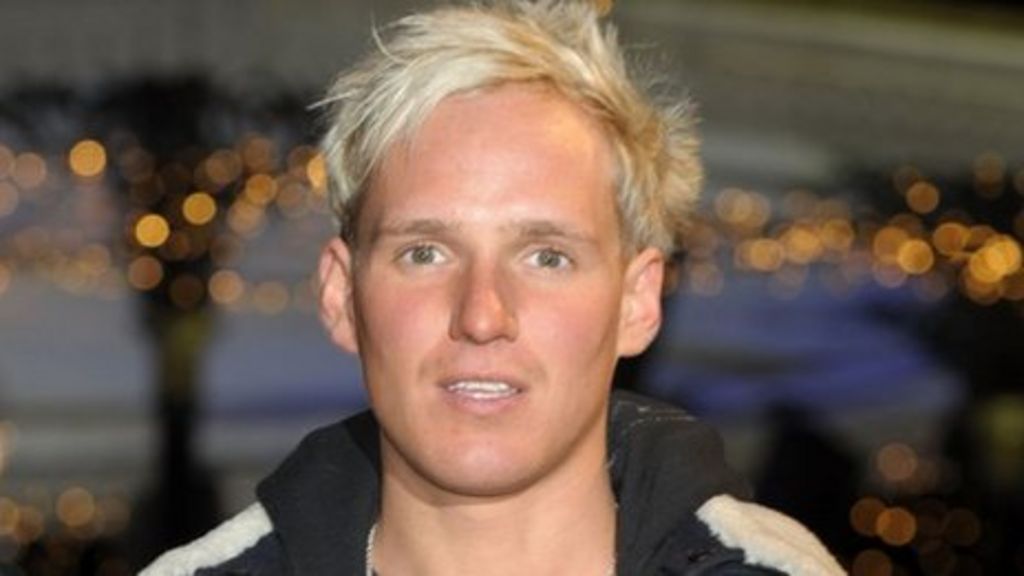 Made in Chelsea's Jamie Laing cautioned over train row - BBC News