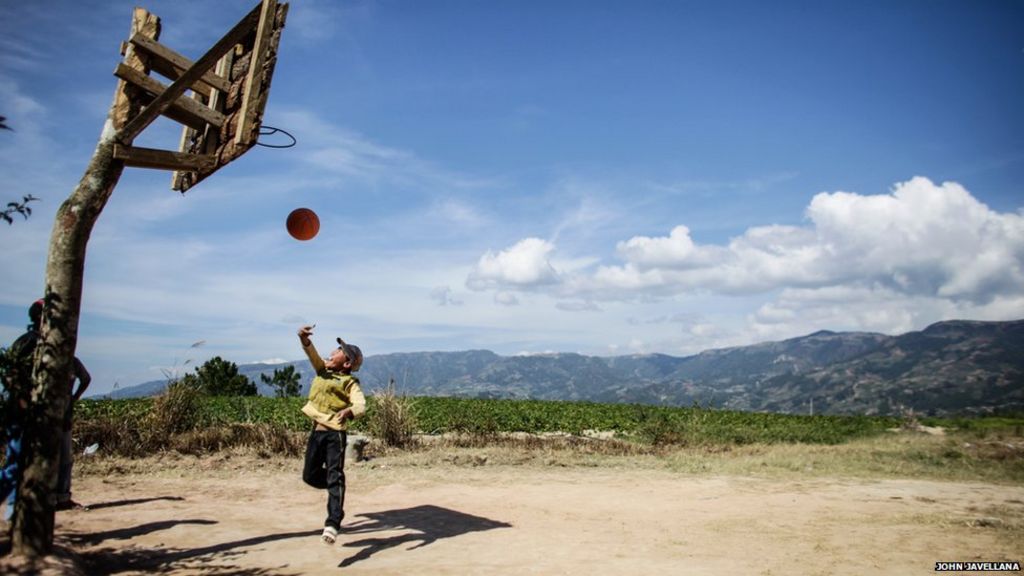 Philippines Home of the makeshift basketball court BBC News