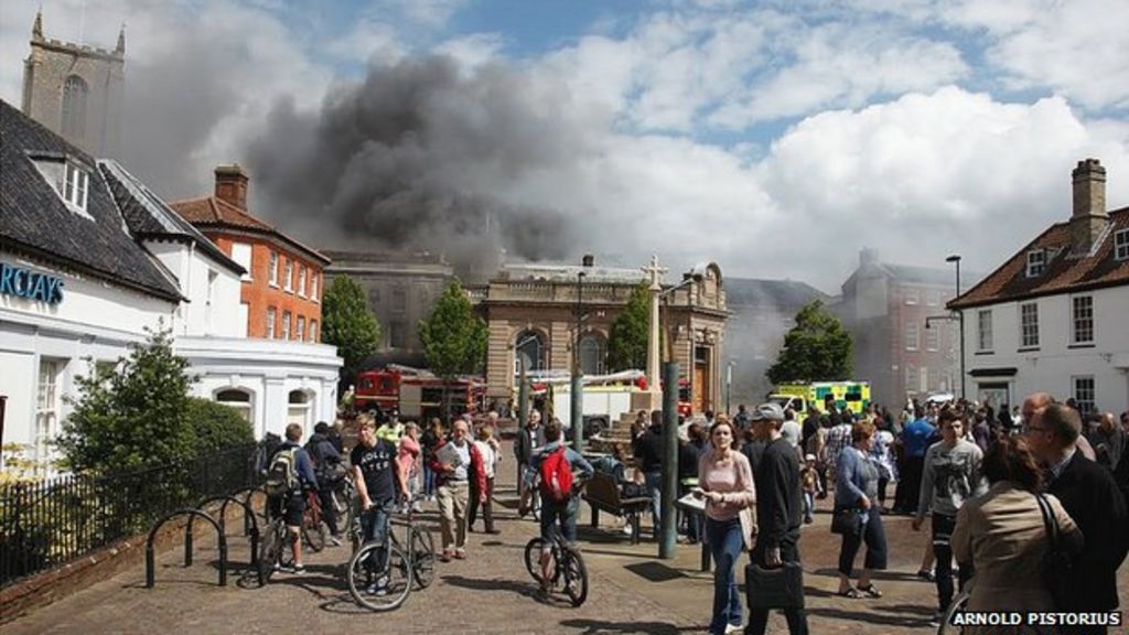 Fakenham fire Replacement Aldiss building to make town 'proud' BBC News