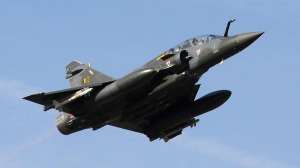 French Mirage 2000 fighter jets in near miss off Islay - BBC News