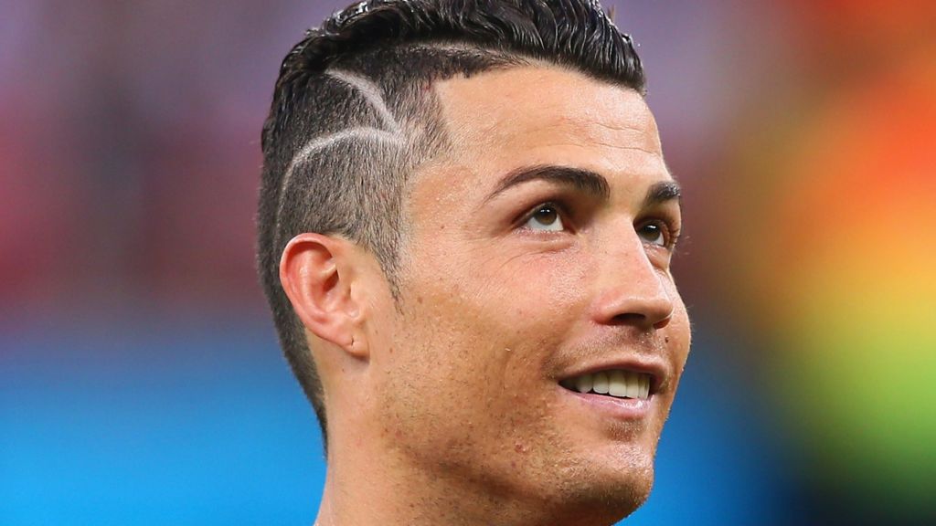 #BBCtrending: Why does Cristiano Ronaldo have zigzag hair? - BBC News