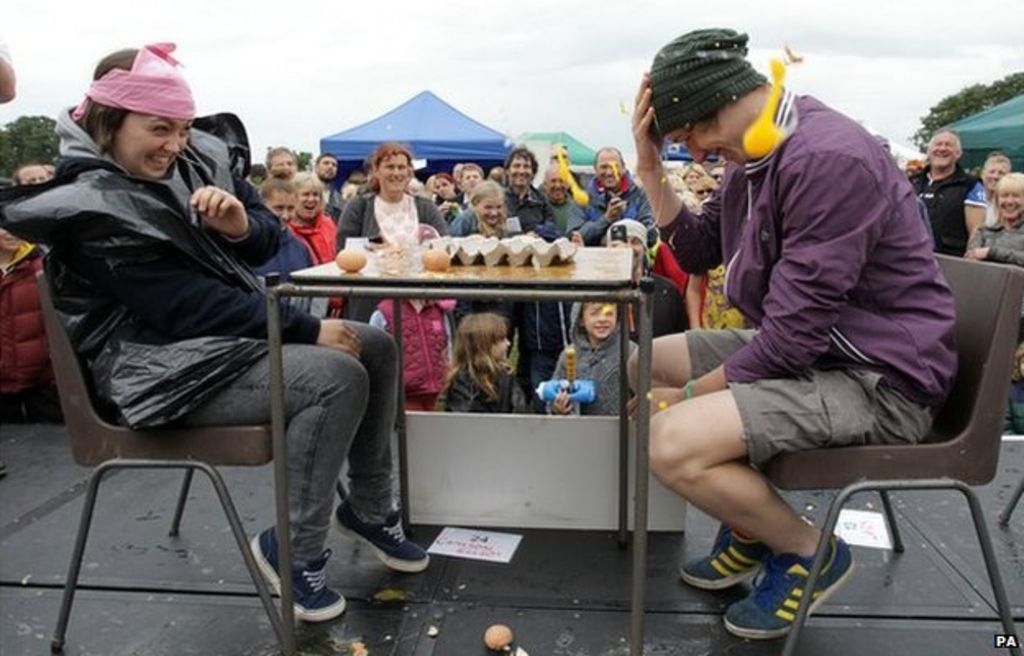 World Egg Throwing Championships Won By England Bbc News