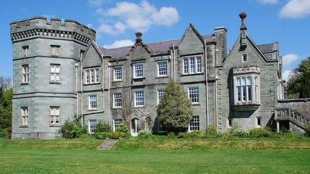 Argyll and Bute Council 'still has to improve', warns watchdog BBC News