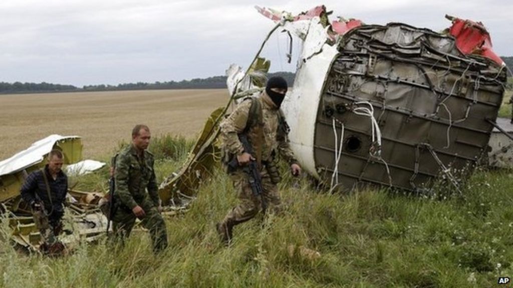 MH17 Plane Crash: Ukraine Rebels 'limit Investigation' - BBC News