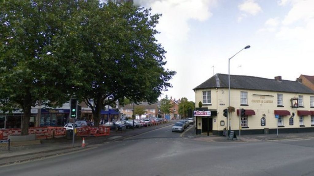 Warwick road closed by heavy flooding BBC News