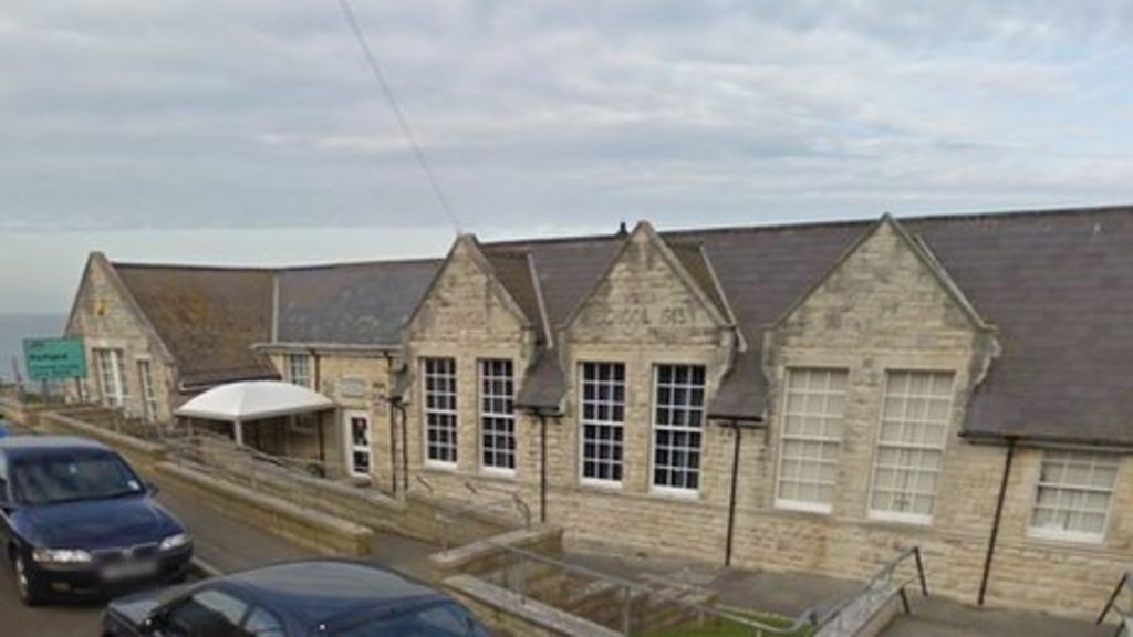 Underhill School on Portland closes after 101 years BBC News