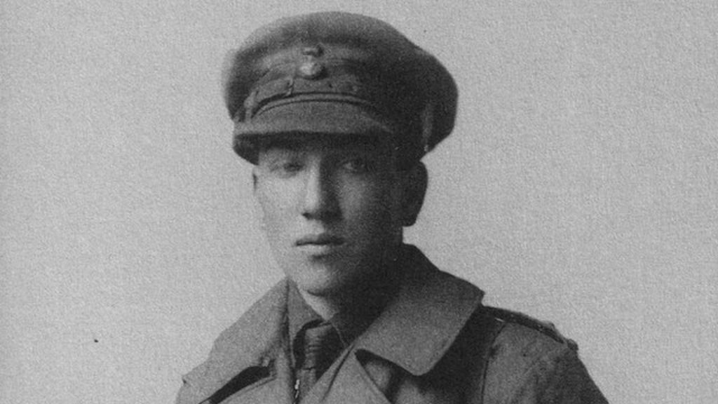 WW1 poet Robert Graves' son: How war shaped my father's life - BBC ...