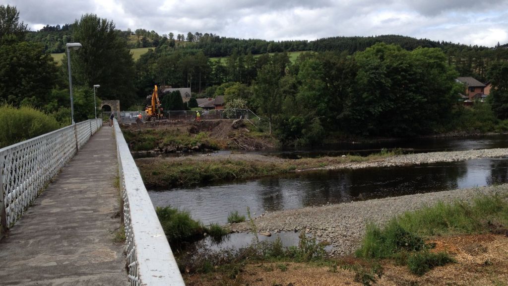 Selkirk flood protection scheme groundwork nears completion BBC News