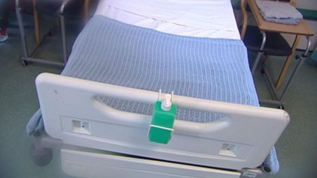 Government cash to cut bedblocking in Oxfordshire BBC News