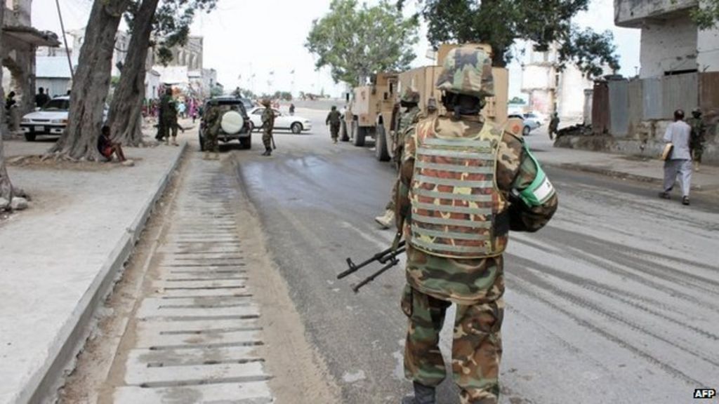 Somalia Car Bomb Suicide Attack 'kills 12' - BBC News