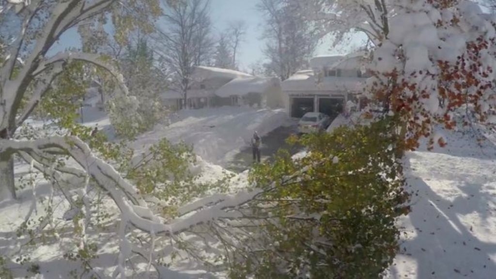 Deadly Snowstorm Hits Northern Us Bbc News