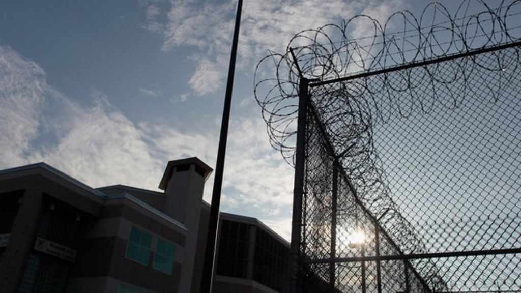 Why Texas is closing prisons in favour of rehab BBC News