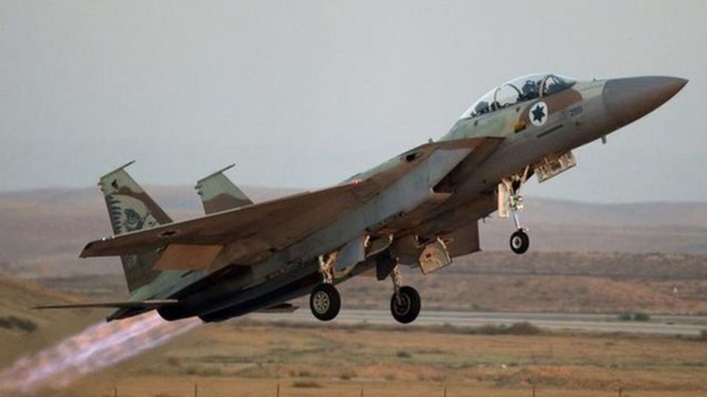 Israeli jets 'strike near Damascus'