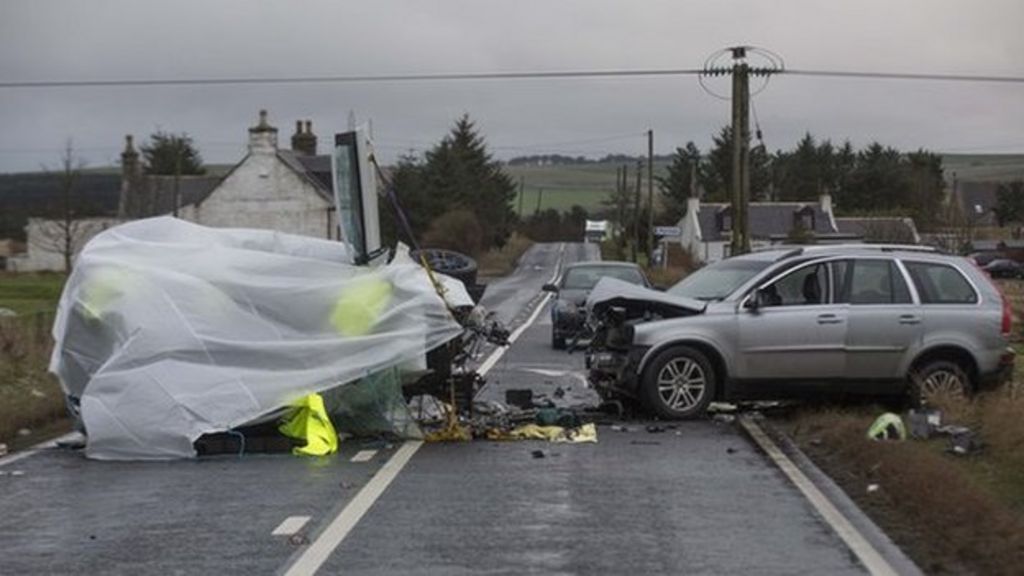 woman dies following aberdeenshire car crash bbc news