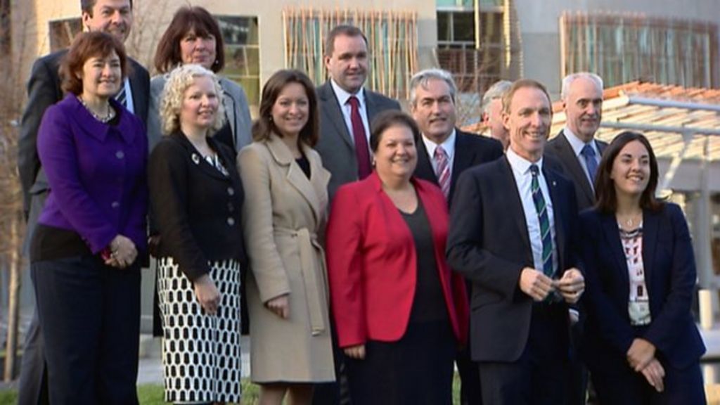 jim-murphy-unveils-new-front-bench-team-bbc-news