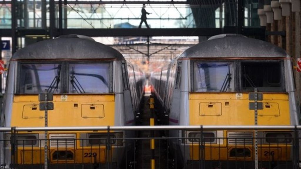 Rail passengers face some delays at King's Cross station BBC News