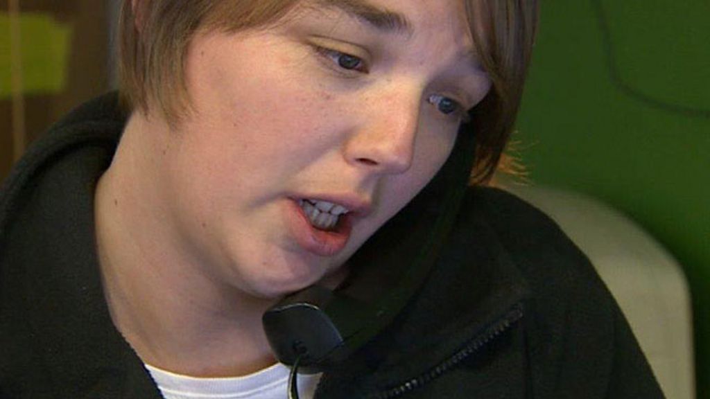 'I applied for umpteen jobs' - Joanne Jones in Blaenau Gwent - BBC News