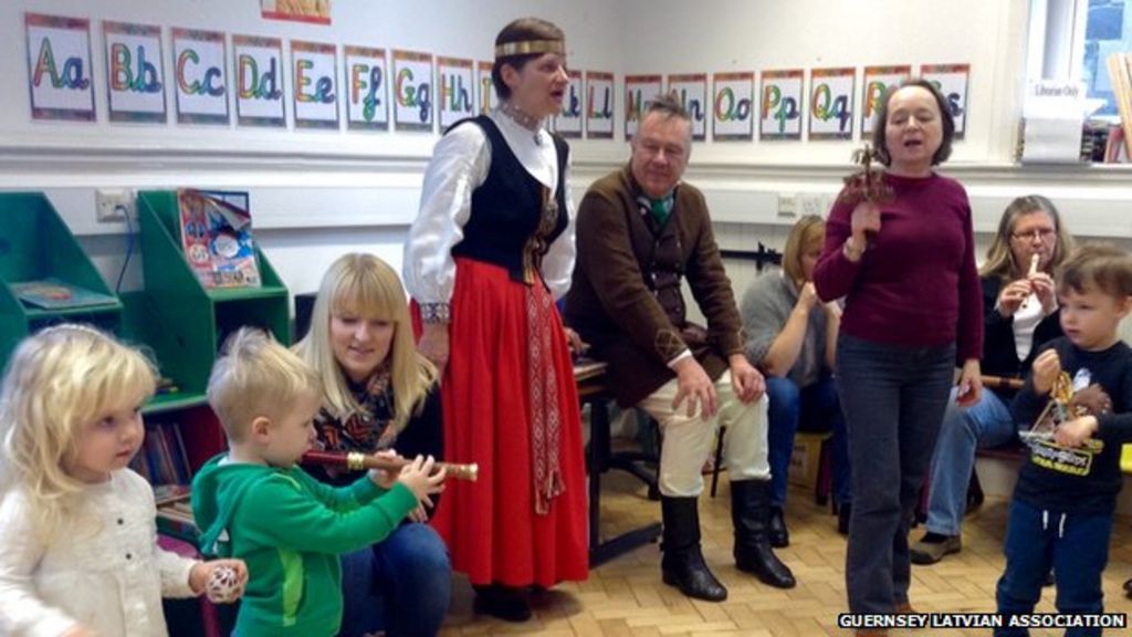 Latvian lessons are offered for Guernsey children - BBC News