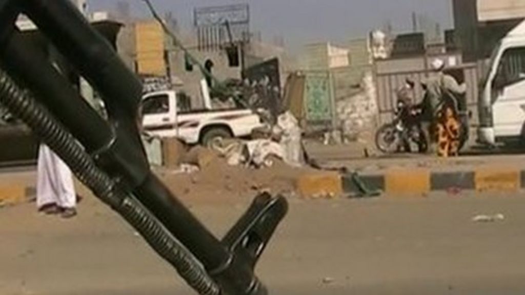 Yemen crisis Gun battles and clashes in capital Sanaa BBC News