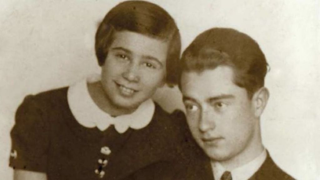 Auschwitz 'I had to survive to tell the world' BBC News