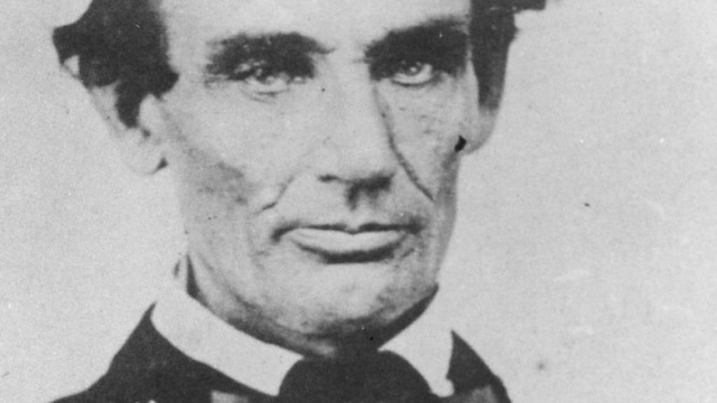 Abraham Lincoln hair lock fetches $25,000 at auction - BBC News