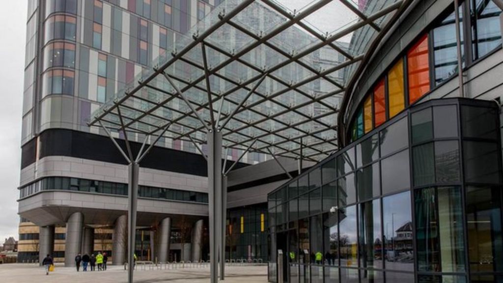 south-glasgow-university-hospital-campus-is-handed-over-bbc-news